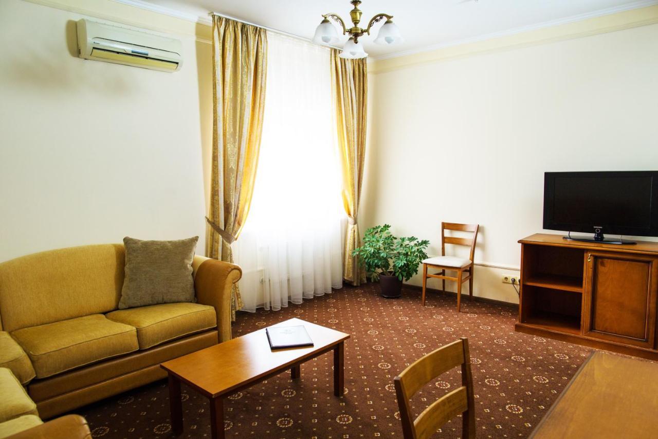 Conference Hall Irpin' Hotel Luaran gambar